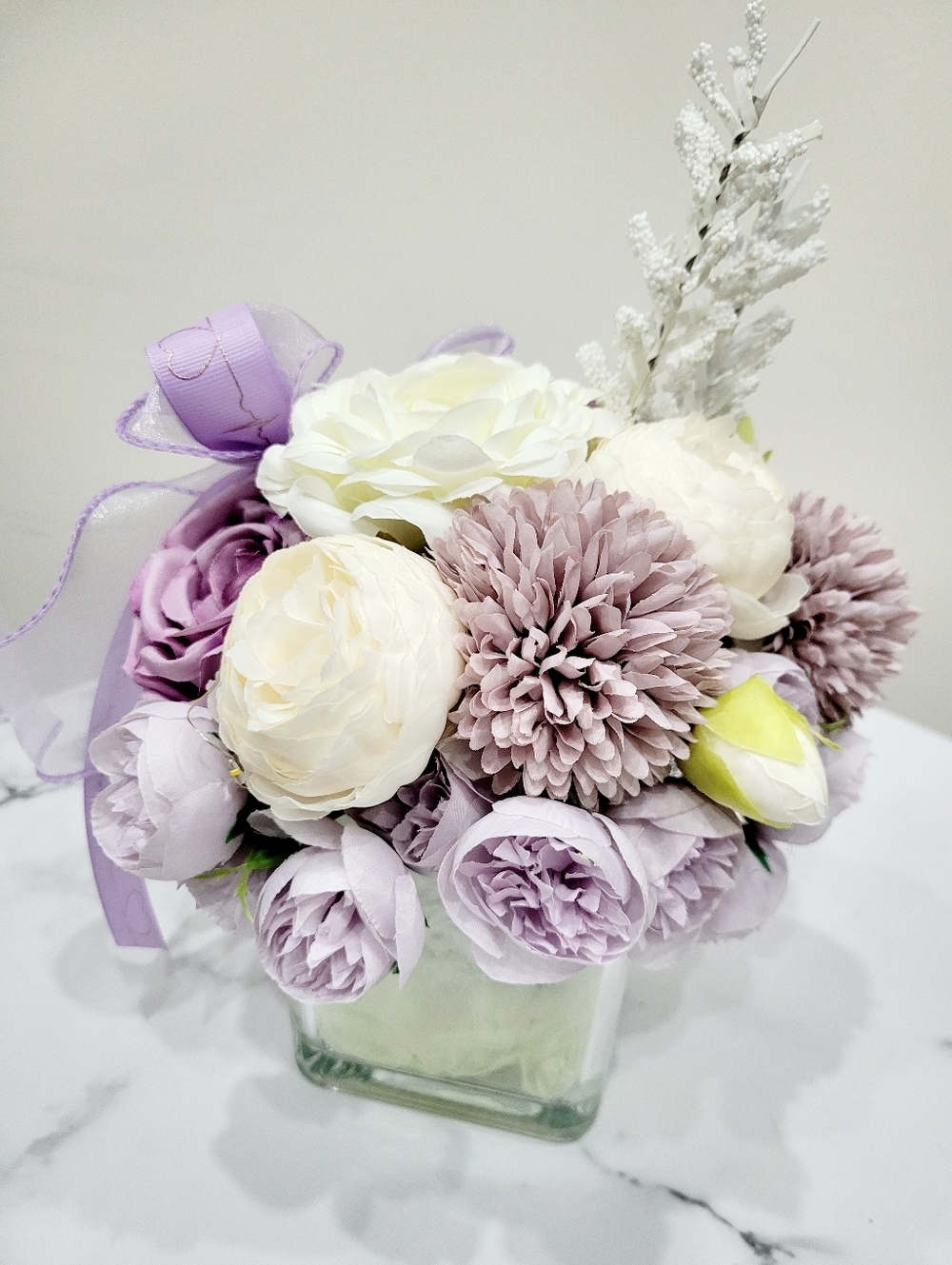Brand New Handmade Silk White & Purple  Roses Flower Arrangement LED Light